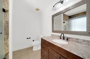 135 Fairwind Trail Dr, The Woodlands, TX 77385 - Photo 11