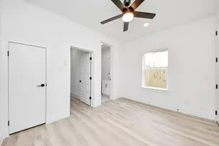 4410 Allen St, Houston, TX 77007 - Photo 7