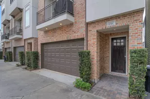 1030 W 26th St, Houston, TX 77008 - Photo 3