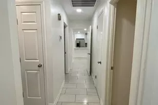 11319 Lockgate Ln, Houston, TX 77048 - Photo 7