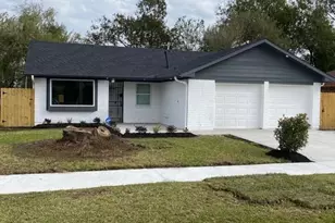 11319 Lockgate Ln, Houston, TX 77048 - Photo 1