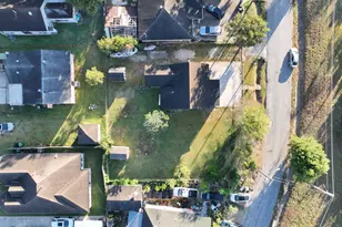 9429 E Avenue H, Houston, TX 77012 - Photo 3