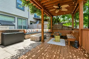 1111 W 26th St, Houston, TX 77008 - Photo 31