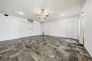 4063 Breakwood Dr, Houston, TX 77025 - Photo 23