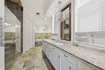 4063 Breakwood Drive, Houston, TX 77025 - Photo 25