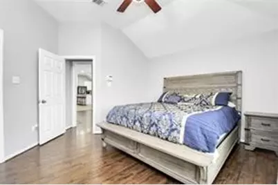 13115 Baron Hollow Court, Houston, TX 77014 - Photo 5