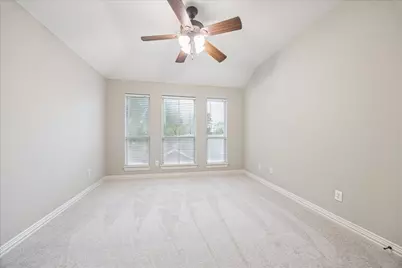 2 Schwab Lane, Houston, TX 77055 - Photo 17