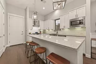 604 W Pierce St, Houston, TX 77019 - Photo 11