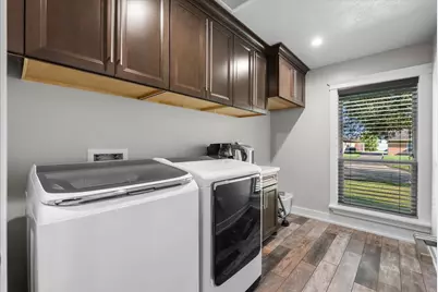 4910 Old Castle Lane, Dickinson, TX 77539 - Photo 19