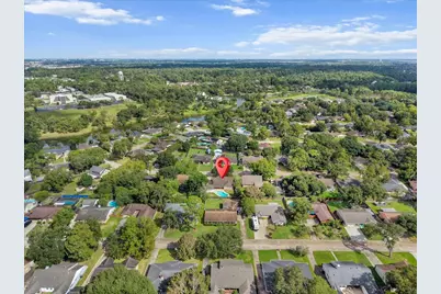4910 Old Castle Lane, Dickinson, TX 77539 - Photo 5