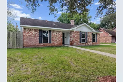 4910 Old Castle Lane, Dickinson, TX 77539 - Photo 3