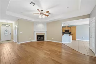 624 S 9th St, Nederland, TX 77627 - Photo 3