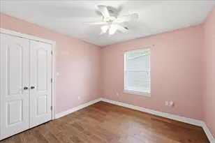 624 S 9th St, Nederland, TX 77627 - Photo 13