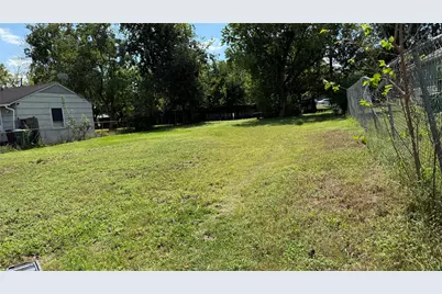 5014 Northridge Drive, Houston, TX 77033 - Photo 1