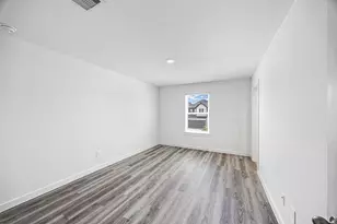 12305 Brandenburg Gate Dr, Houston, TX 77047 - Photo 9