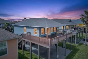 871 Surfview, Crystal Beach, TX 77650 - Photo 7