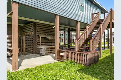 871 Surfview, Crystal Beach, TX 77650 - Photo 9