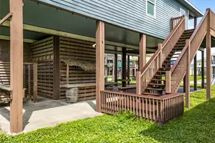 871 Surfview, Crystal Beach, TX 77650 - Photo 9