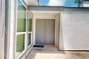 11027 Oakcenter Dr, Houston, TX 77072 - Photo 5