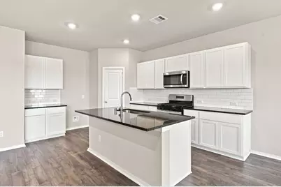 6719 Pebble Bluff Court, Cove, TX 77523 - Photo 9