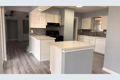 9219 Tooley Drive, Houston, TX 77031 - Photo 15