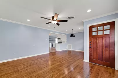 2231 Saxon Drive, Houston, TX 77018 - Photo 5