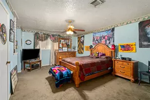 357 W Castle Harbour Dr, Friendswood, TX 77546 - Photo 21