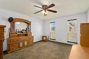 357 W Castle Harbour Dr, Friendswood, TX 77546 - Photo 19