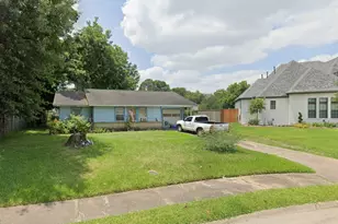 4725 Carleen Rd, Houston, TX 77092 - Photo 3