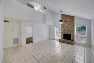 5906 Golden Forest Dr, Houston, TX 77092 - Photo 5
