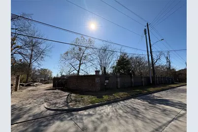 1227 W Little York Road, Houston, TX 77091 - Photo 1