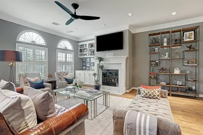 2810 Helena Street, Houston, TX 77006 - Photo 3