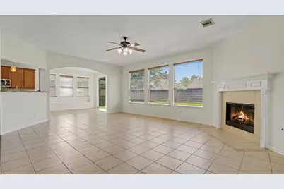 13711 Brighton Park Drive, Houston, TX 77044 - Photo 7