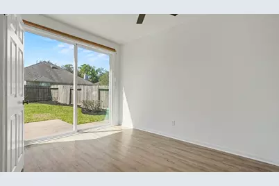 13711 Brighton Park Drive, Houston, TX 77044 - Photo 15