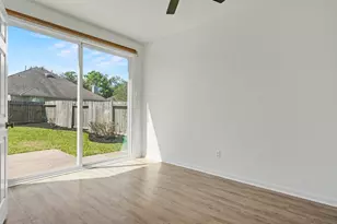 13711 Brighton Park Dr, Houston, TX 77044 - Photo 15