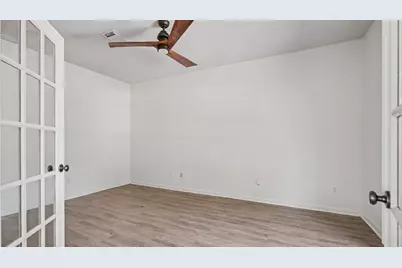 13711 Brighton Park Drive, Houston, TX 77044 - Photo 17