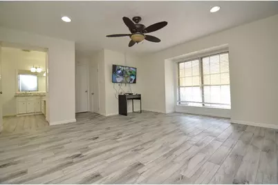 2711 Williamsburg Drive, Dickinson, TX 77539 - Photo 23
