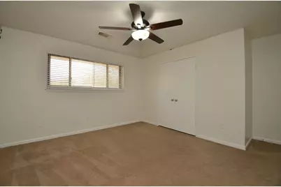 2711 Williamsburg Drive, Dickinson, TX 77539 - Photo 37