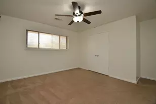 2711 Williamsburg Dr, Dickinson, TX 77539 - Photo 37