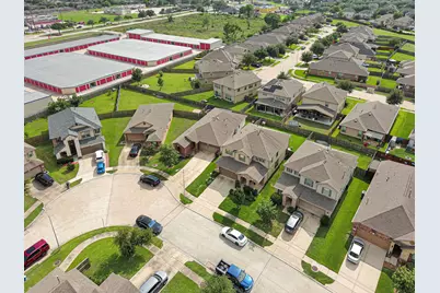 6407 Bayliss Valley Lane, Katy, TX 77449 - Photo 17