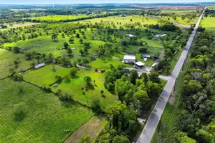 11715 County Rd 48, Rosharon, TX 77583 - Photo 1