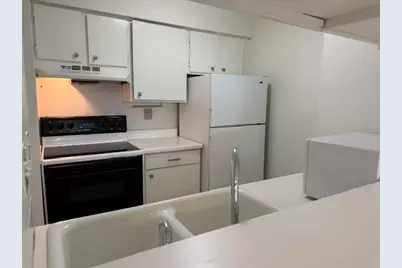 121 E 12th Street #2, Houston, TX 77008 - Photo 9