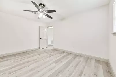 2005 Cheryl Drive, Pearland, TX 77581 - Photo 11