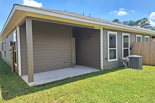 9896 Grosbeak Ln, Magnolia, TX 77354 - Photo 19