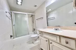 5050 Ambassador Way, Houston, TX 77056 - Photo 15