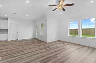 1022 Paddlefish Ln, Alvin, TX 77511 - Photo 9