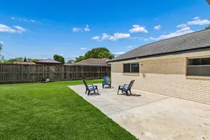5811 Birchmont Dr, Houston, TX 77092 - Photo 11