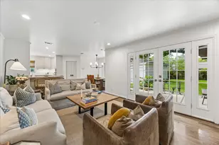 7902 Burgoyne Rd, Houston, TX 77063 - Photo 17