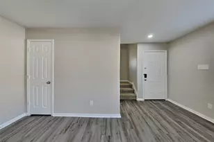 7203 Towering Pine Ln, Richmond, TX 77469 - Photo 3