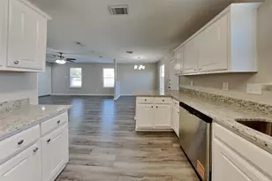 7203 Towering Pine Ln, Richmond, TX 77469 - Photo 5